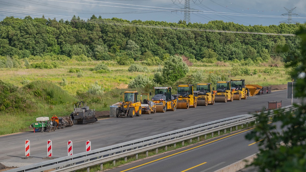 Germany-invests-02
